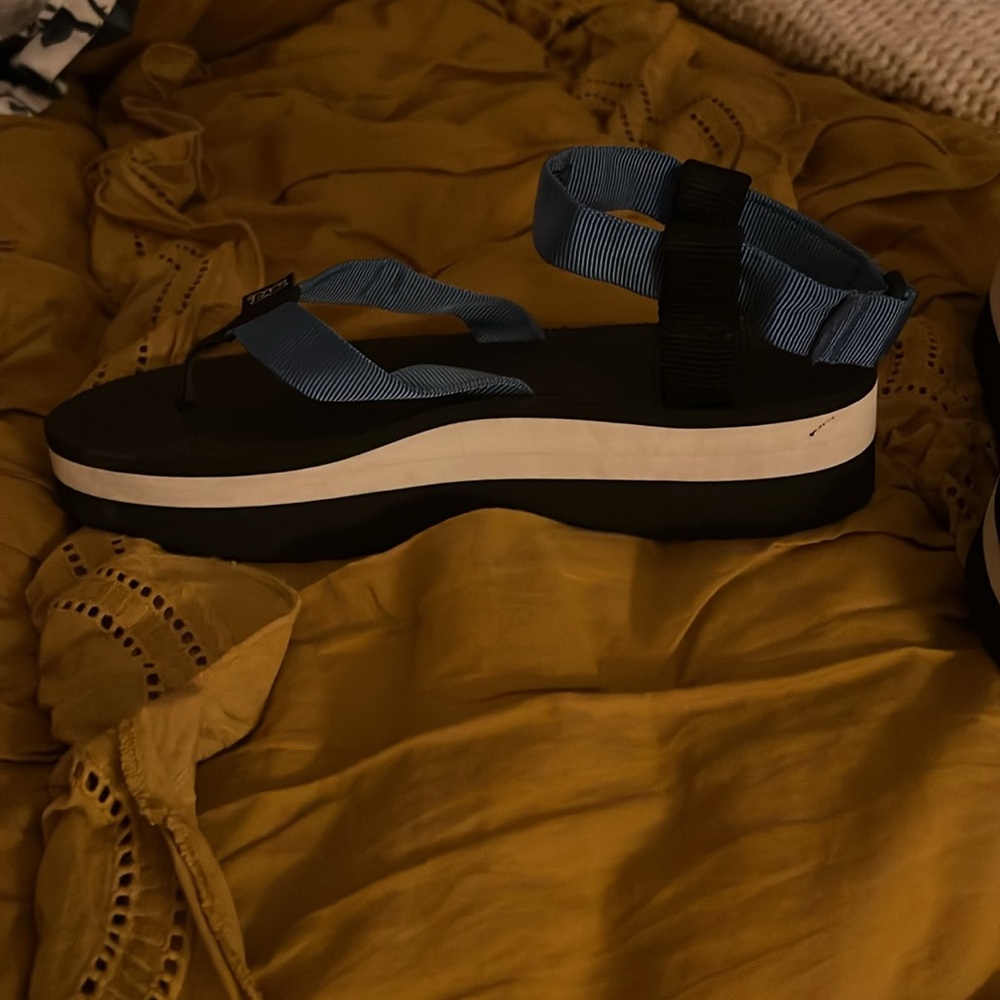 Teva platform - Picture 2 of 6